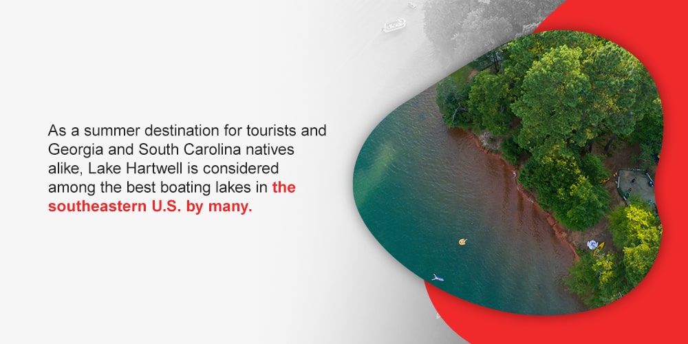 As a summer destination for tourists and Georgia and South Carolina natives alike, Lake Hartwell is considered among the best boating lakes in the southeastern U.S. by many. 